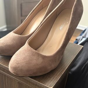Forever 21 Tan Suede Heels